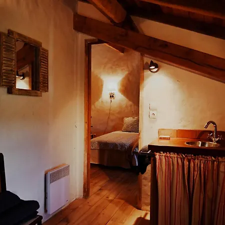 La Bruyere Villa *